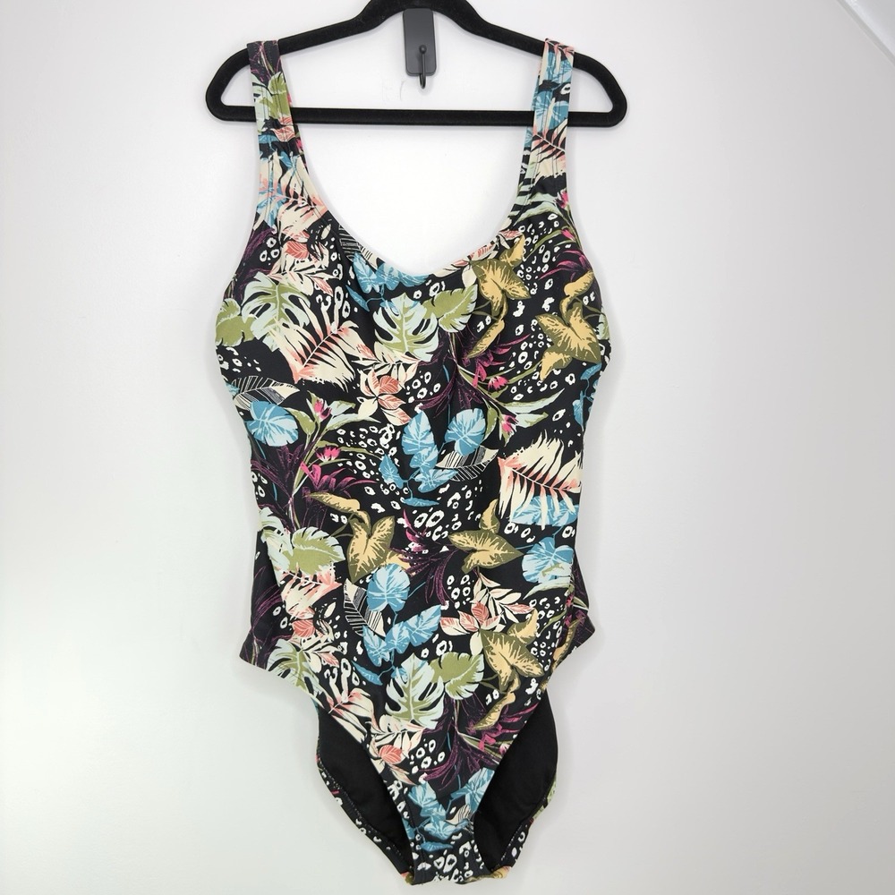 Ocean Pacific Women's S Tropical Floral Print‎ One-Piece Swimsuit Cutout Back